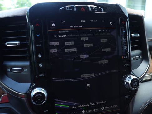 Used 2019 RAM 1500 Limited AWD/4WD image 25