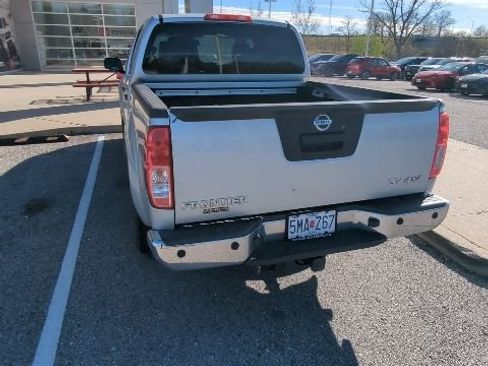 Used 2013 Nissan Frontier SV w/ SV Value Truck Pkg image 18