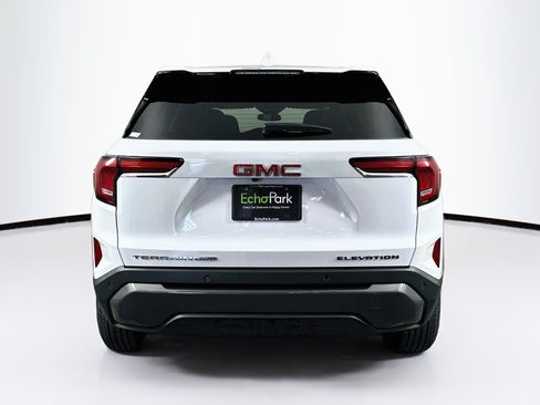 Used 2025 GMC Terrain Elevation AWD/4WD image 7