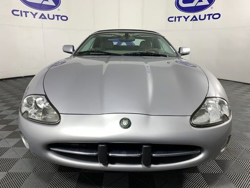 Used 2001 Jaguar XK8 Convertible RWD image 9
