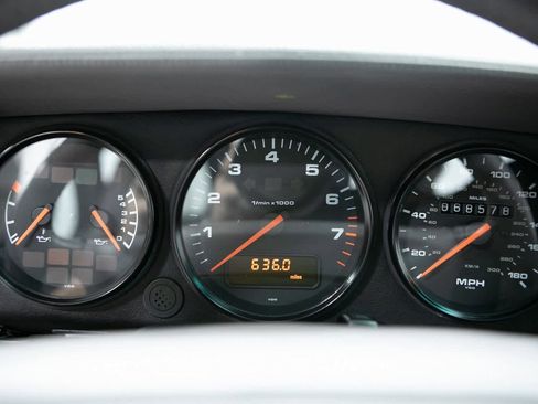 Used 1992 Porsche 911 Turbo image 21