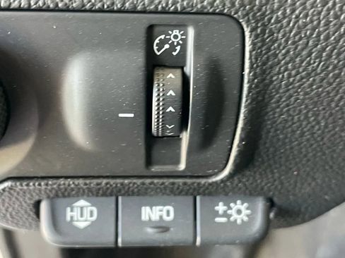 Used 2017 Buick Envision Premium w/ Driver Confidence Package image 22