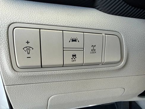 Used 2019 Hyundai Tucson SE AWD/4WD image 14