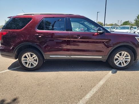 Used 2019 Ford Explorer XLT w/ Equipment Group 201A AWD/4WD image 5