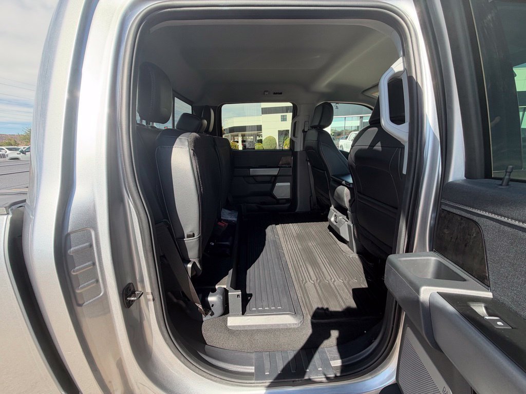 Used 2024 Ford F250 Lariat w/ Sport Appearance Package AWD/4WD image 18