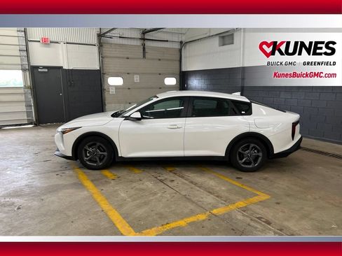 Used 2025 Kia K4 FWD image 10