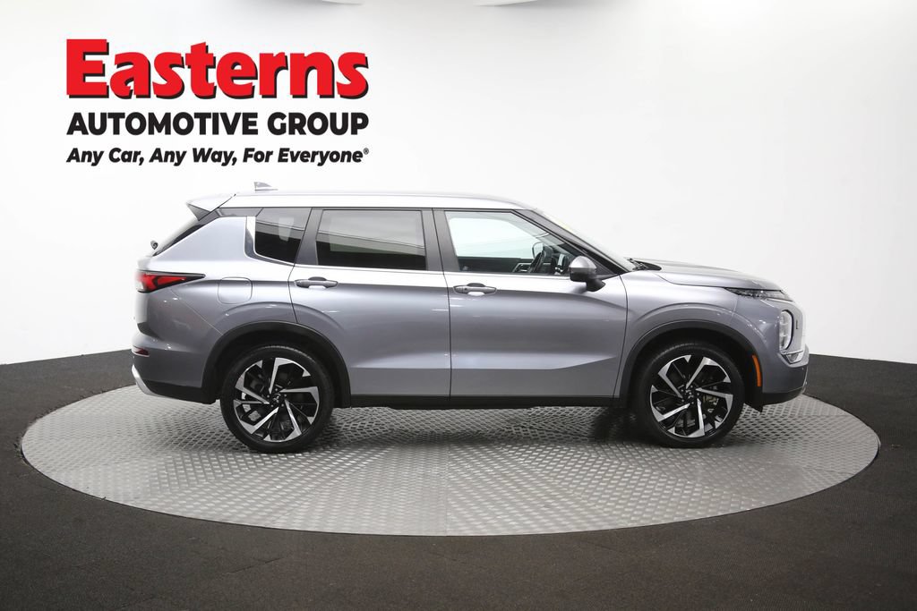 Used 2024 Mitsubishi Outlander SE AWD/4WD image 46