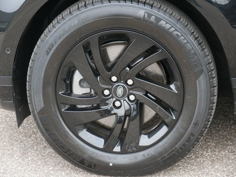 Used 2025 Land Rover Range Rover Evoque S image 9