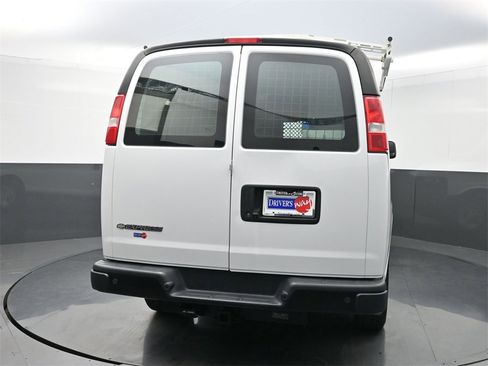 Used 2020 Chevrolet Express 2500 w/ Driver Convenience Package image 36