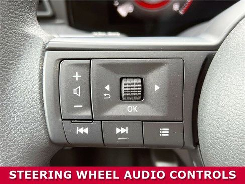 Used 2025 Nissan Kicks SV image 12