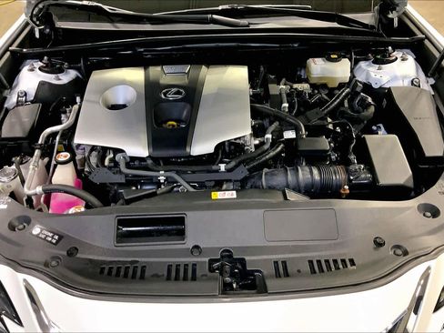 Used 2019 Lexus ES 300h w/ Premium Package image 32