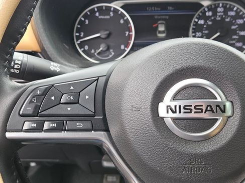 Used 2023 Nissan Sentra SV w/ SV Premium Package FWD image 14