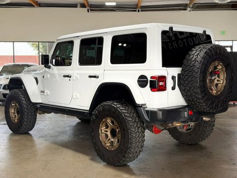 Used 2023 Jeep Wrangler Unlimited Rubicon 392 w/ Trailer Tow Package AWD/4WD image 8