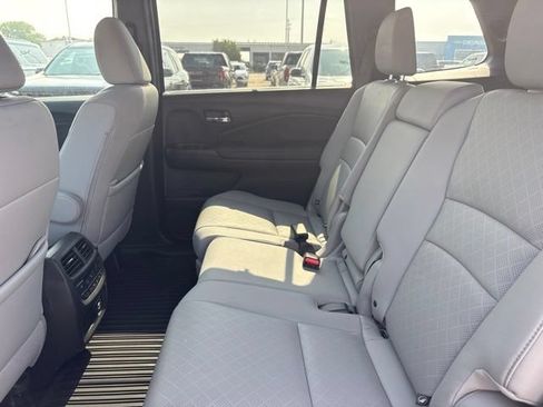 Used 2019 Honda Passport Touring image 17