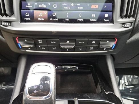 Used 2023 Maserati Levante Modena image 21