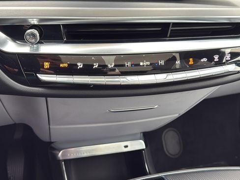 New 2026 Cadillac Lyriq Premium Luxury image 21