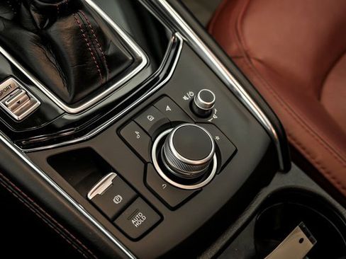 Used 2021 MAZDA CX-5 Carbon Edition image 26