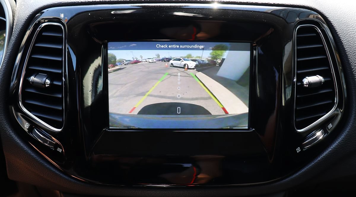 Used 2020 Jeep Compass Latitude FWD image 49