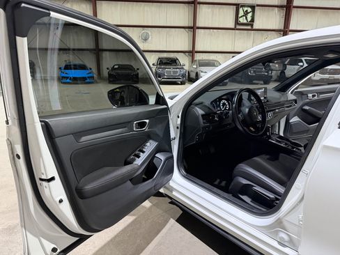 Used 2023 Honda Civic Sport image 12