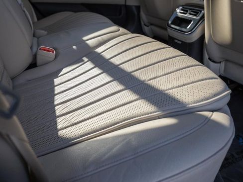 Certified 2022 Mercedes-Benz S 500 4MATIC image 32