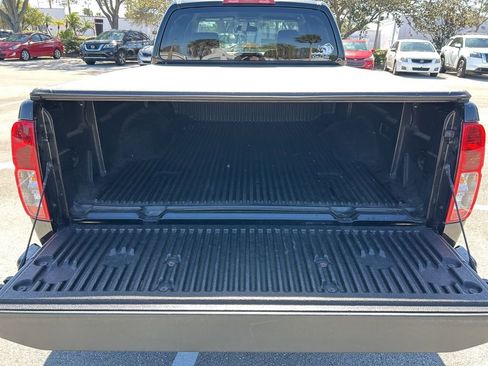 Used 2019 Nissan Frontier S image 40