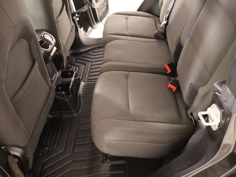 Used 2019 Jeep Wrangler Unlimited Sport S AWD/4WD image 11