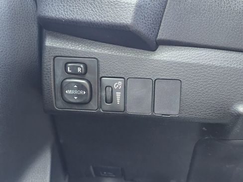 Used 2015 Toyota Corolla S FWD image 17