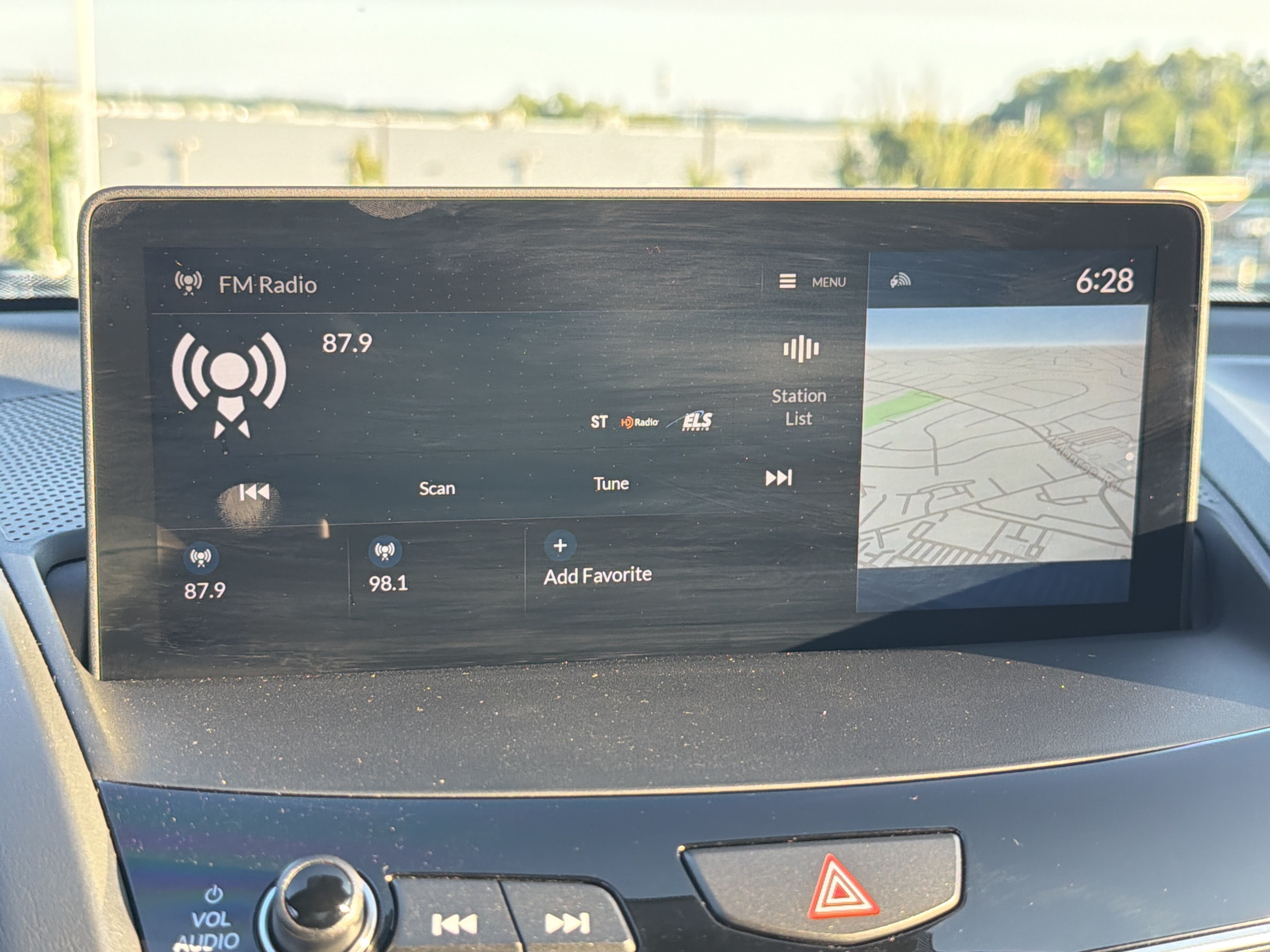 Certified 2025 Acura RDX w/ Advance Package AWD/4WD image 23