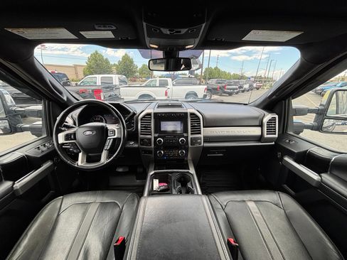 Used 2019 Ford F350 Platinum w/ Platinum Ultimate Package AWD/4WD image 24