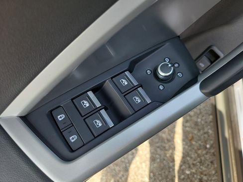 Used 2021 Audi Q3 2.0T Premium image 16