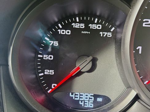 Used 2020 Porsche Macan S image 14