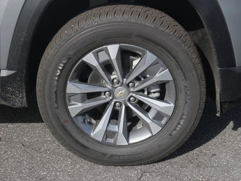 New 2026 Chevrolet Equinox LT image 9