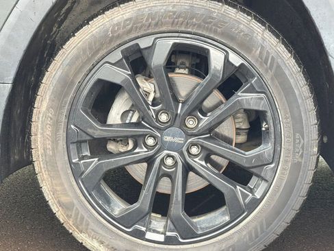 Used 2020 GMC Terrain SLE w/ Elevation Edition AWD/4WD image 26
