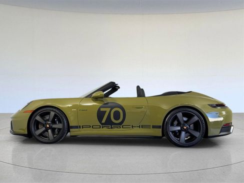 Used 2026 Porsche 911 Carrera 4 GTS image 2