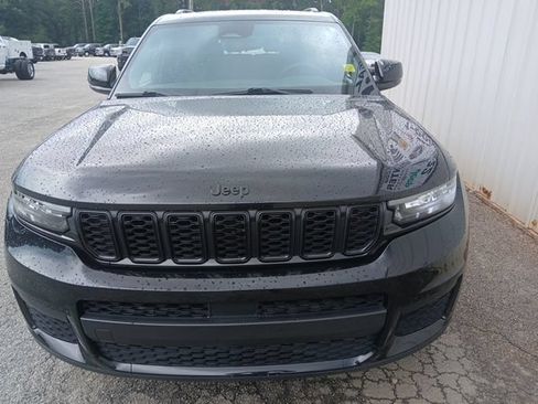 Used 2023 Jeep Grand Cherokee L Laredo AWD/4WD image 8