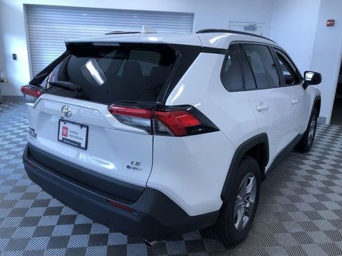 Certified 2025 Toyota RAV4 LE AWD/4WD image 34