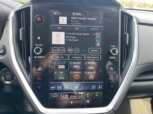 Used 2025 Subaru Crosstrek 2.0i Premium image 17