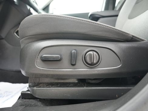 Used 2023 Chevrolet TrailBlazer LT FWD image 20