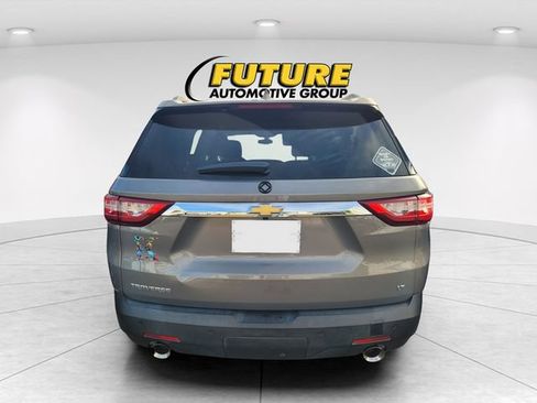 Used 2018 Chevrolet Traverse LT FWD image 4