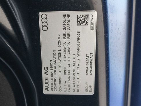 Used 2025 Audi Q3 2.0T Premium w/ Convenience Package AWD/4WD image 30