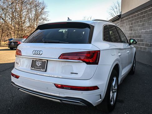 Used 2021 Audi Q5 Premium w/ Convenience Package image 5