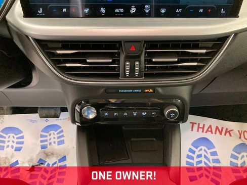 Used 2024 Ford Escape Platinum image 9