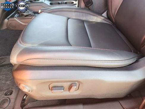 Used 2025 Jeep Gladiator Rubicon image 24