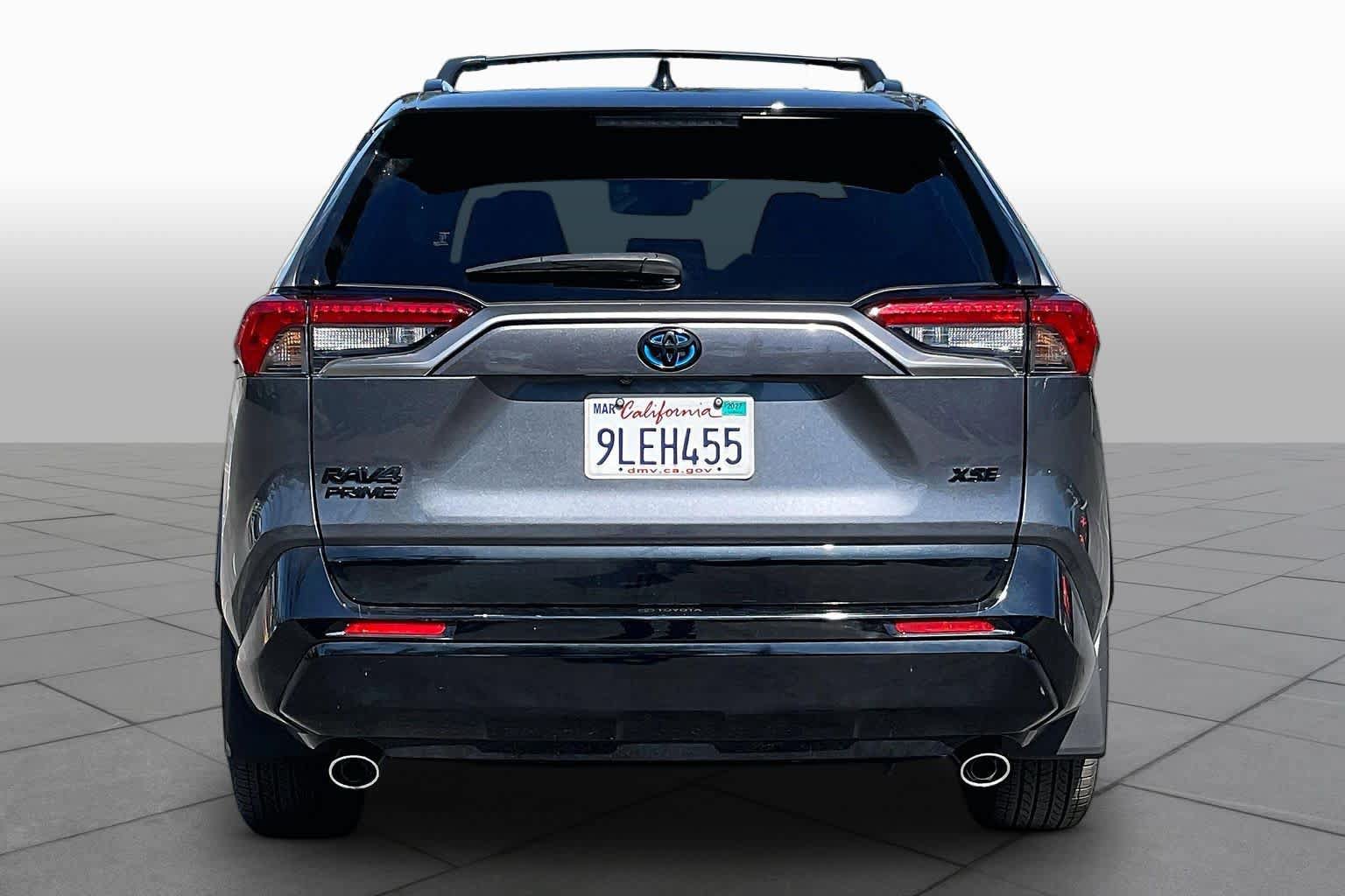 Used 2024 Toyota RAV4 XSE w/ Weather Package AWD/4WD image 4