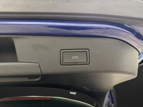 Used 2021 Volkswagen ID.4 Pro S w/ Gradient Package image 16