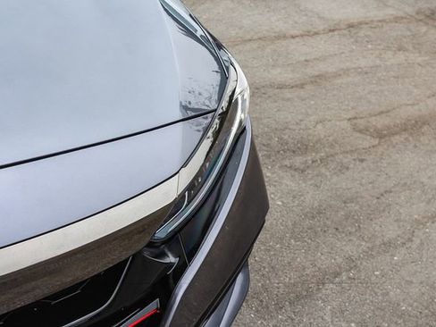 Used 2020 Honda Accord Sport image 13