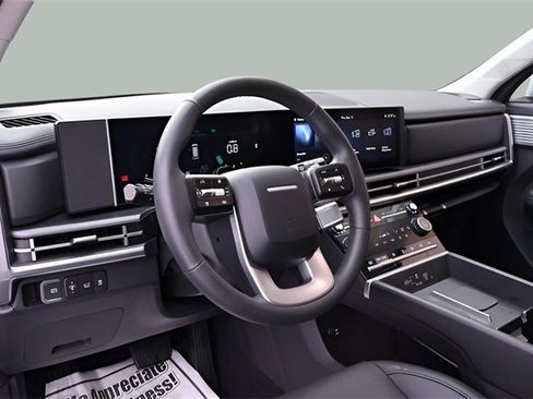 Used 2025 Hyundai Santa Fe SEL image 11