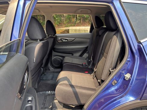 Used 2018 Nissan Rogue SV w/ Premium Package AWD/4WD image 35