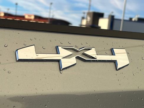 New 2025 GMC Sierra 1500 Elevation image 11