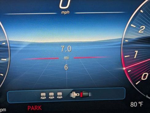 Used 2026 Mercedes-Benz GLC 300 image 7